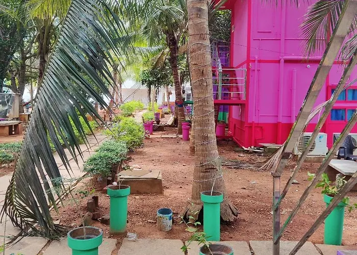 Woodpacker 2.0 Hostel Pondicherry